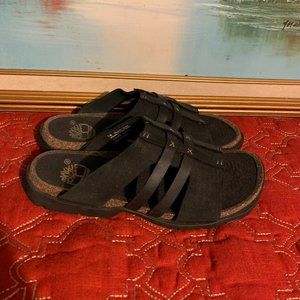 Rare Timberland woman’s leather slip on sandals size 7